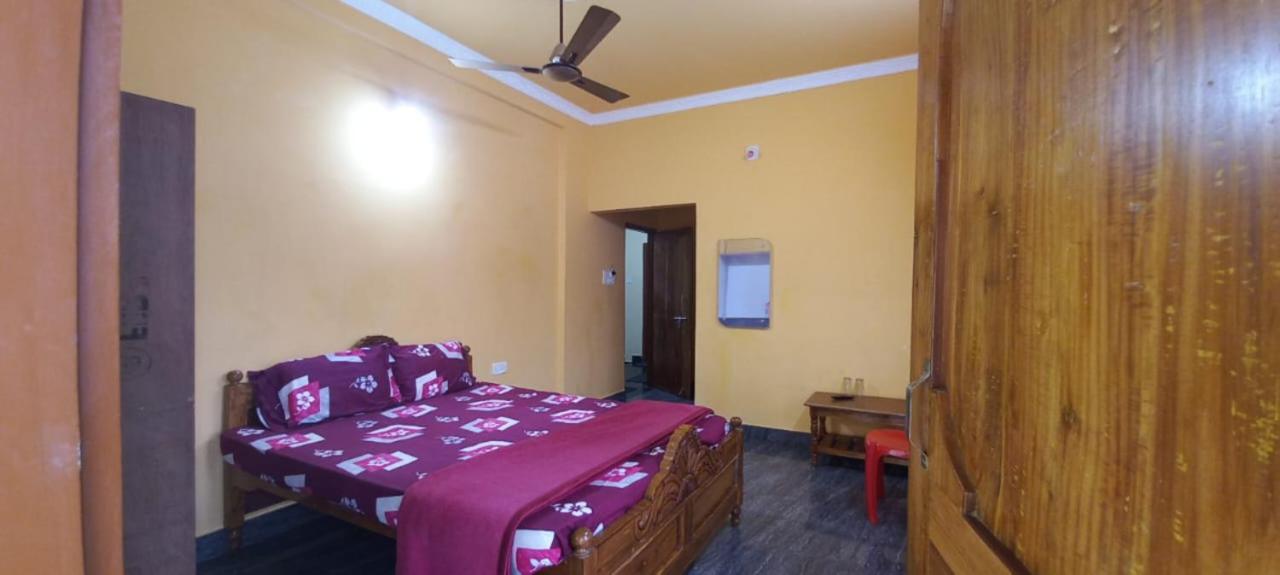 Goroomgo Neelachal Holiday Nibasa Puri Near Sea Beach Area - Perfect Location With Excellent Service Awarded Eksteriør billede
